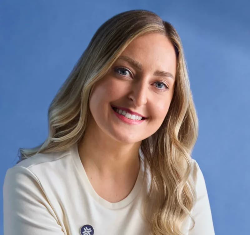 Dr. Zoe Lees